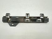 Fender mounting bracket