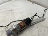 Tavaratilan luukun hydrauliikkasarja