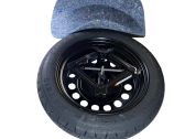 Spare wheel mounting bracket
