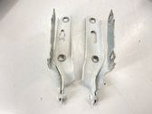 Engine bonnet/hood hinges