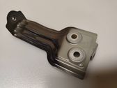 Fender mounting bracket