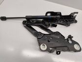 Engine bonnet/hood hinges
