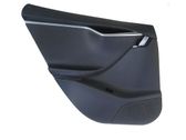 Moldura del tarjetero de la puerta trasera