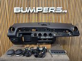 Airbag set with panel