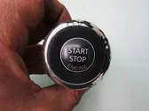 Bouton poussoir de démarrage du moteur