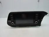 Radio / CD-Player / DVD-Player / Navigation