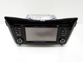 Radio/CD/DVD/GPS head unit