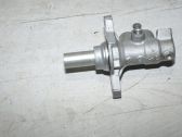 Master brake cylinder