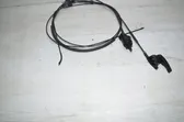 Système poignée, câble pour serrure de capot