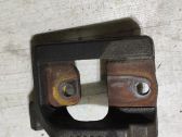 Engine mount bracket