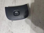 Tailgate/trunk/boot open switch