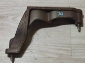 Engine mounting bracket