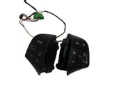 Steering wheel buttons/switches