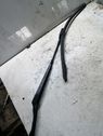 Windshield/front glass wiper blade