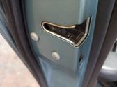 Cerradura de puerta trasera