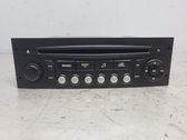 Radio / CD-Player / DVD-Player / Navigation