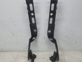 Engine bonnet/hood hinges