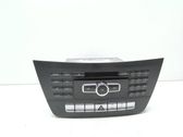 Radio / CD-Player / DVD-Player / Navigation
