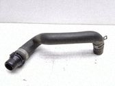 Tuyau de liquide de refroidissement moteur