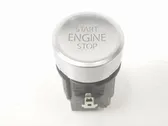 Bouton poussoir de démarrage du moteur