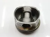 Piston avec bielle