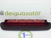 Luz de freno adicional/tercera