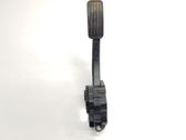 Accelerator throttle pedal