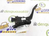 Accelerator throttle pedal