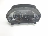 Geschwindigkeitsmesser Cockpit