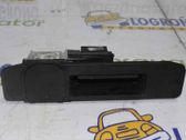 Tailgate trunk handle