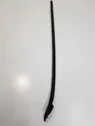 Windshield/front glass wiper blade