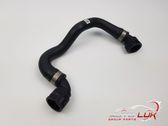 Tuyau de liquide de refroidissement moteur