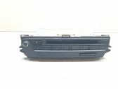 Radio / CD-Player / DVD-Player / Navigation