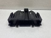 Soporte de la unidad de control del motor