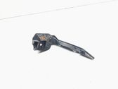 Fender mounting bracket