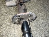 Front bumper mounting bracket