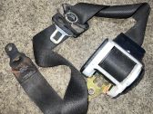 Front seatbelt buckle
