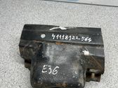 Sway bar bush bracket, front
