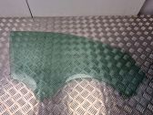 Vetro del finestrino della portiera anteriore - quattro porte
