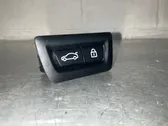 Tailgate/boot open switch button