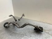Tuyau de liquide de refroidissement moteur