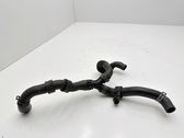 Tuyau de liquide de refroidissement moteur
