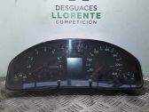 Velocímetro (tablero de instrumentos)