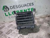 Rejilla de ventilación central del panel