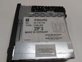Радио/ проигрыватель CD/DVD / навигация