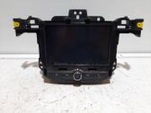 Radio / CD-Player / DVD-Player / Navigation