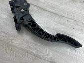Accelerator throttle pedal