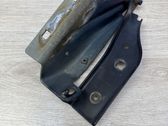 Engine bonnet/hood hinges