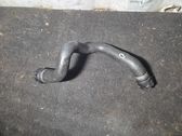 Tuyau de liquide de refroidissement moteur