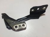 Engine bonnet/hood hinges
